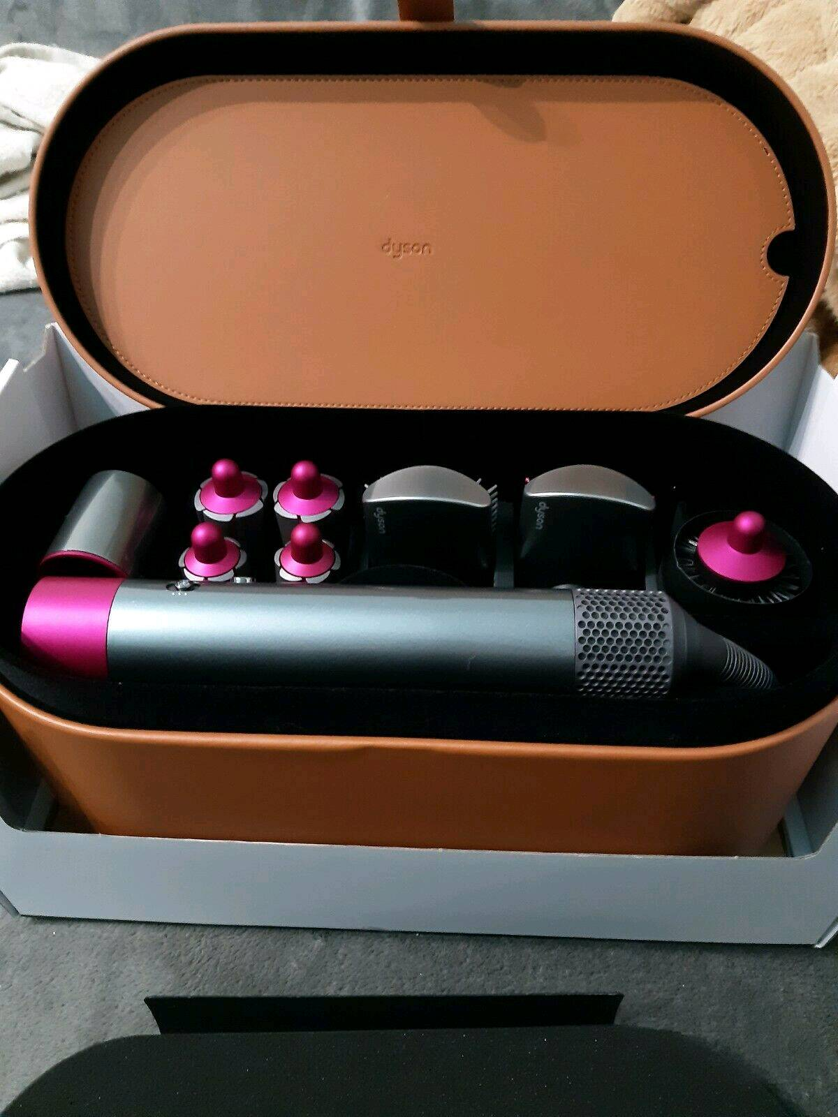 Dyson airwrap