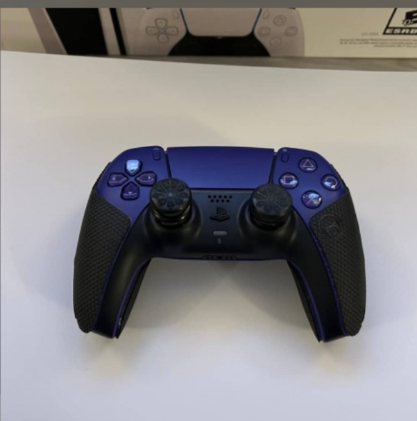 PS5 SONY ULTRA SOPHISTIQUÉ - Miniature 2