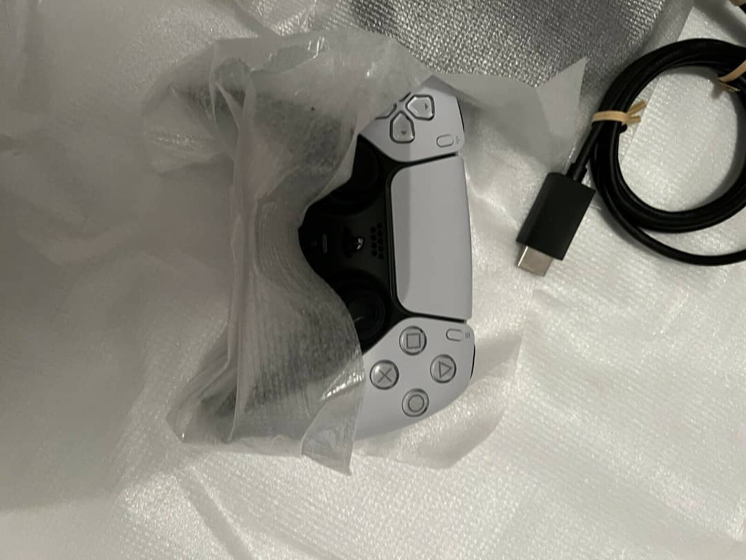 PlayStation 5 en très bonne état - Photo 1