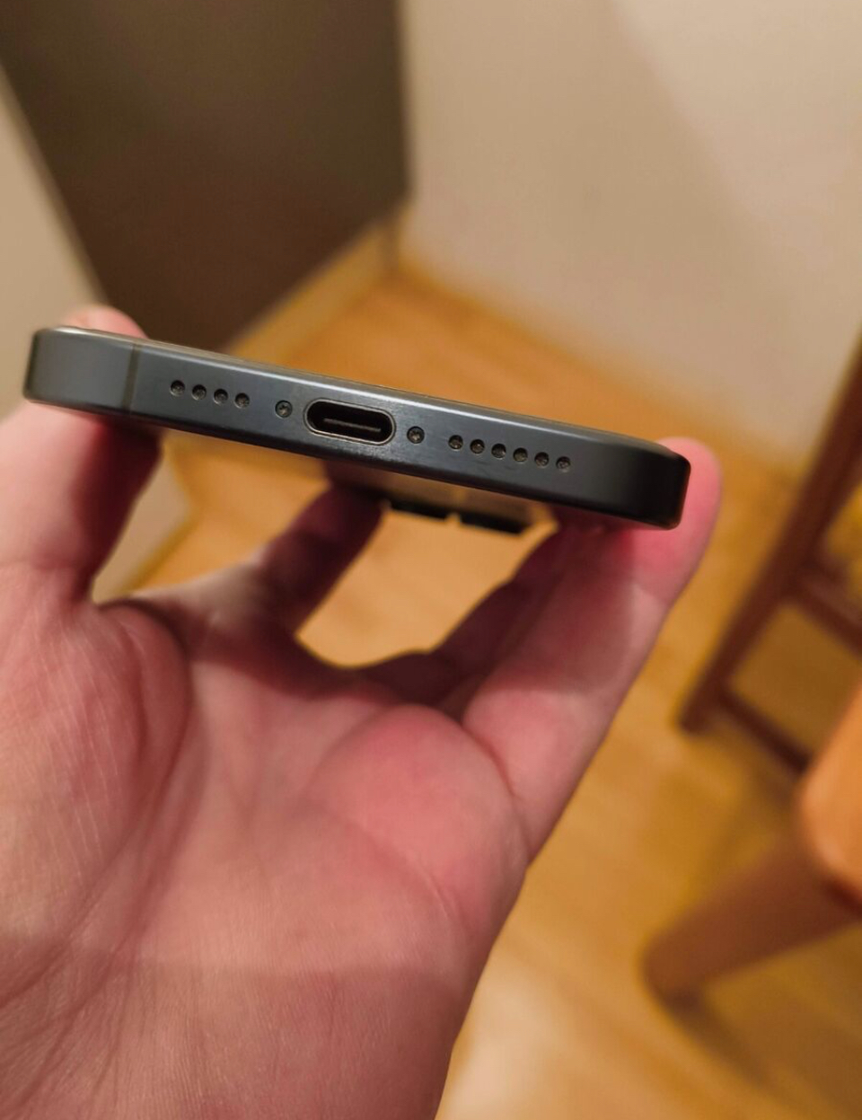 iPhone 15 Pro Max 1To - Miniature 4