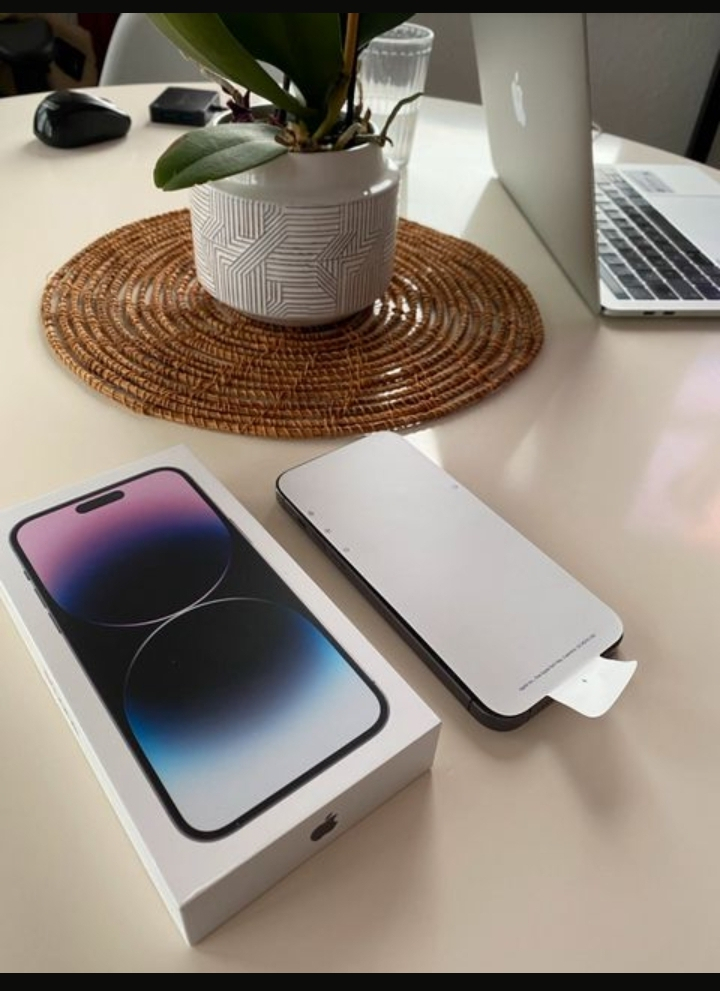 iPhone 14 pro max d'économies