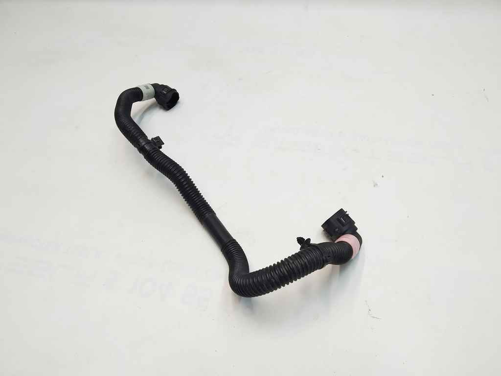 Tuyau de système de refroidissement pour inverseur avant Tesla 3 Y
1504722-00-A