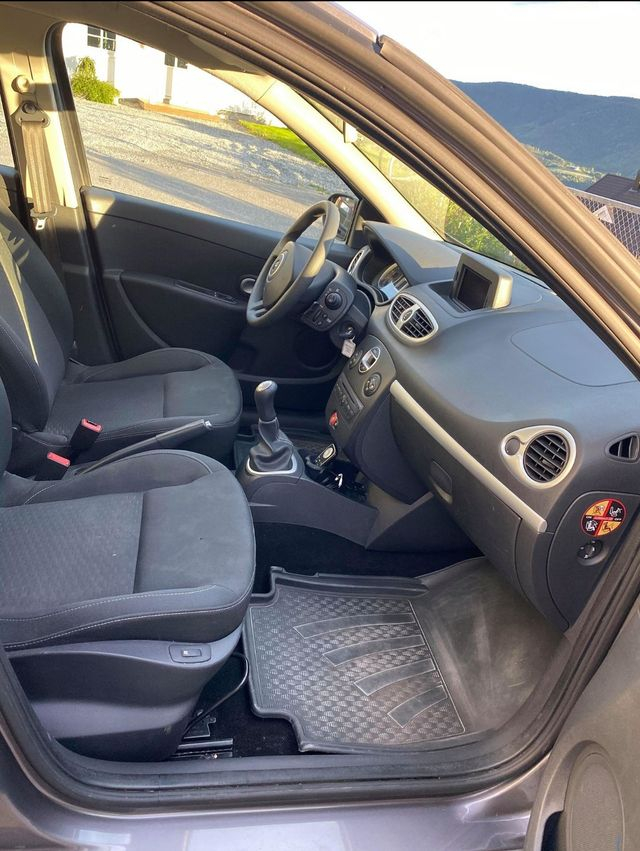 Renault Clio au top CT ok