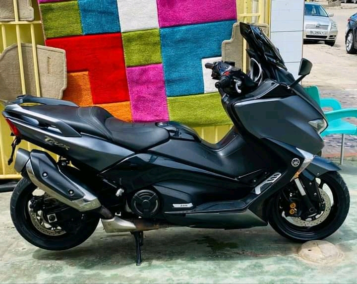 *YAMAHA T-MAX* 2019 - Miniature 3