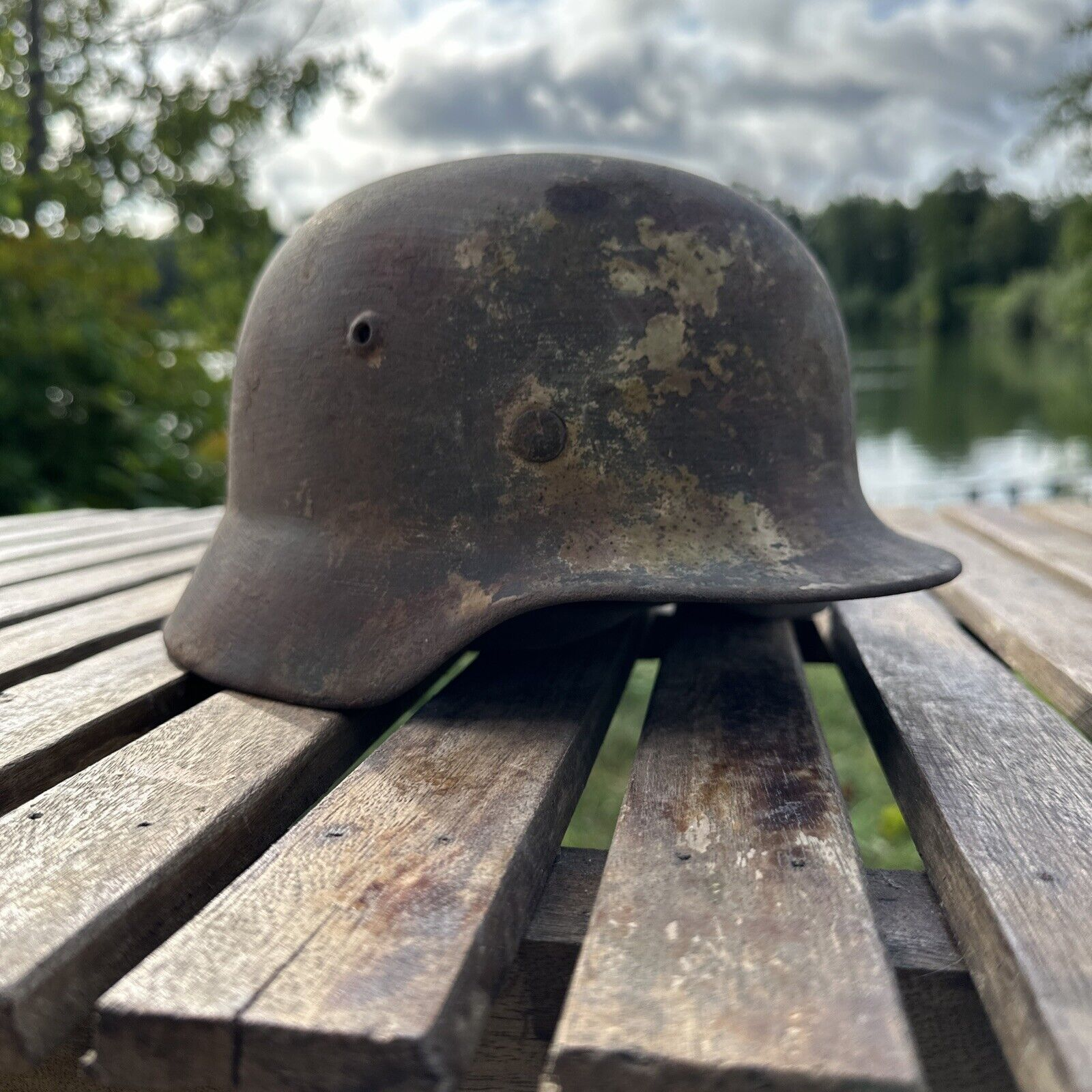 Ancien Casque Militaire Armée WW numéroté 16 avec cerclage - Miniature 3