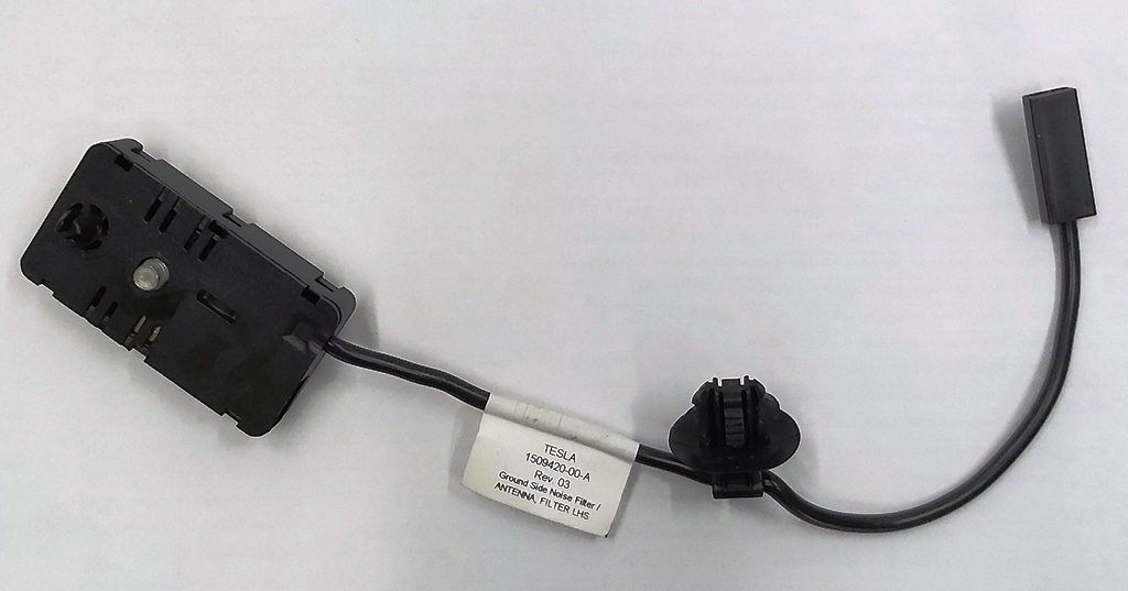 Antenne radio filtre LHS REV03 Tesla modèle 3 1509420-00-A