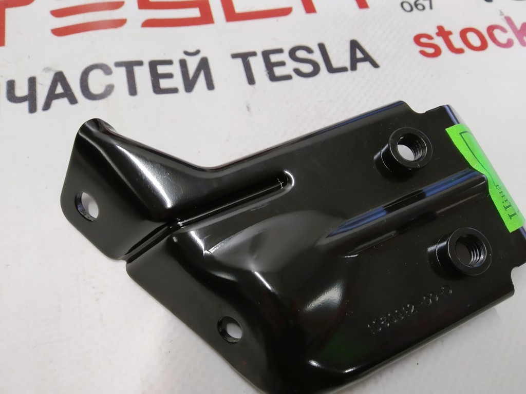 Bras d'attache d'une boucle (loquet) de bagage gauche Tesla modèle X  1060012-00-D