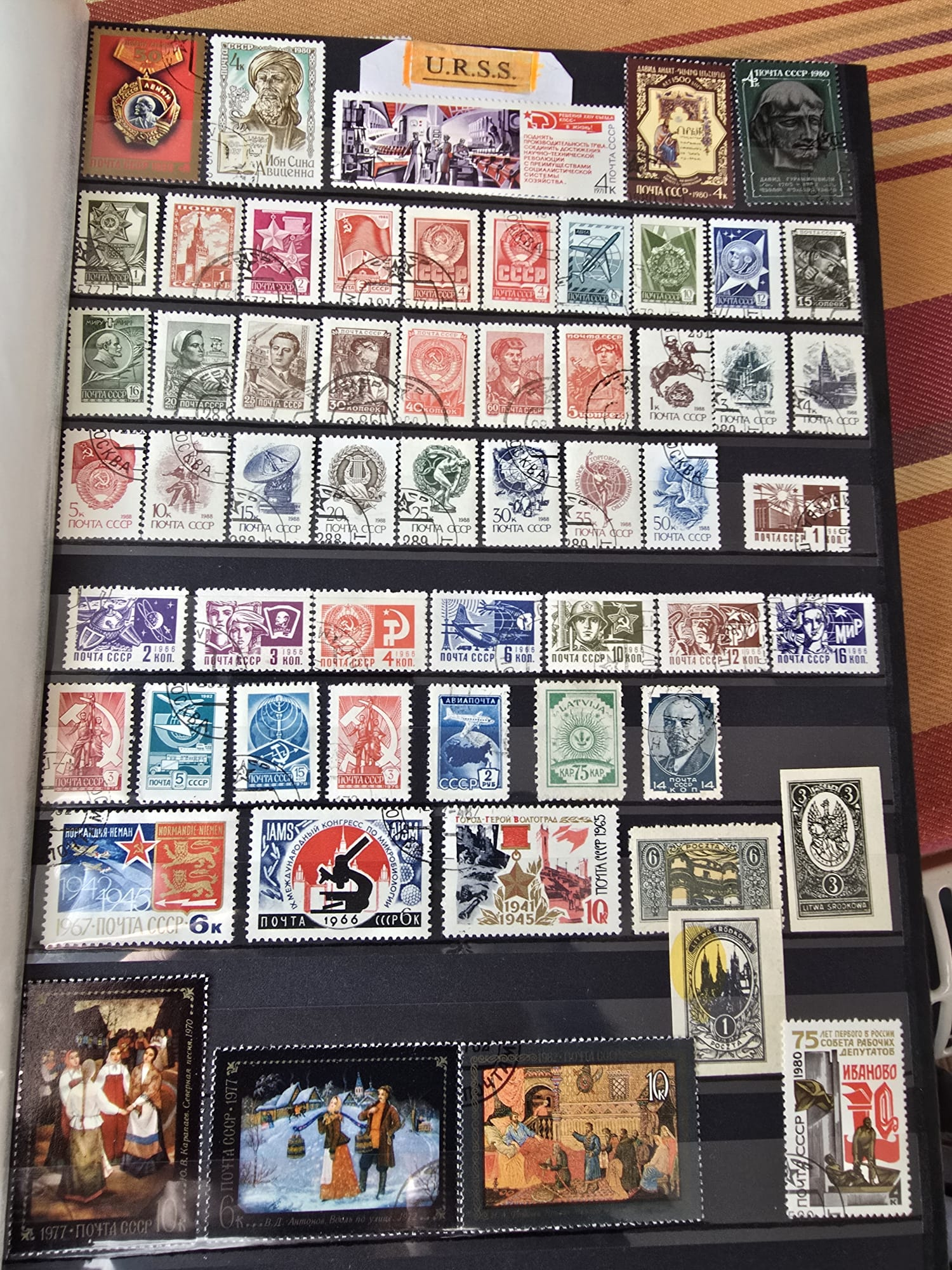 Collection de timbres rares de l'ex-URSS et autres pays