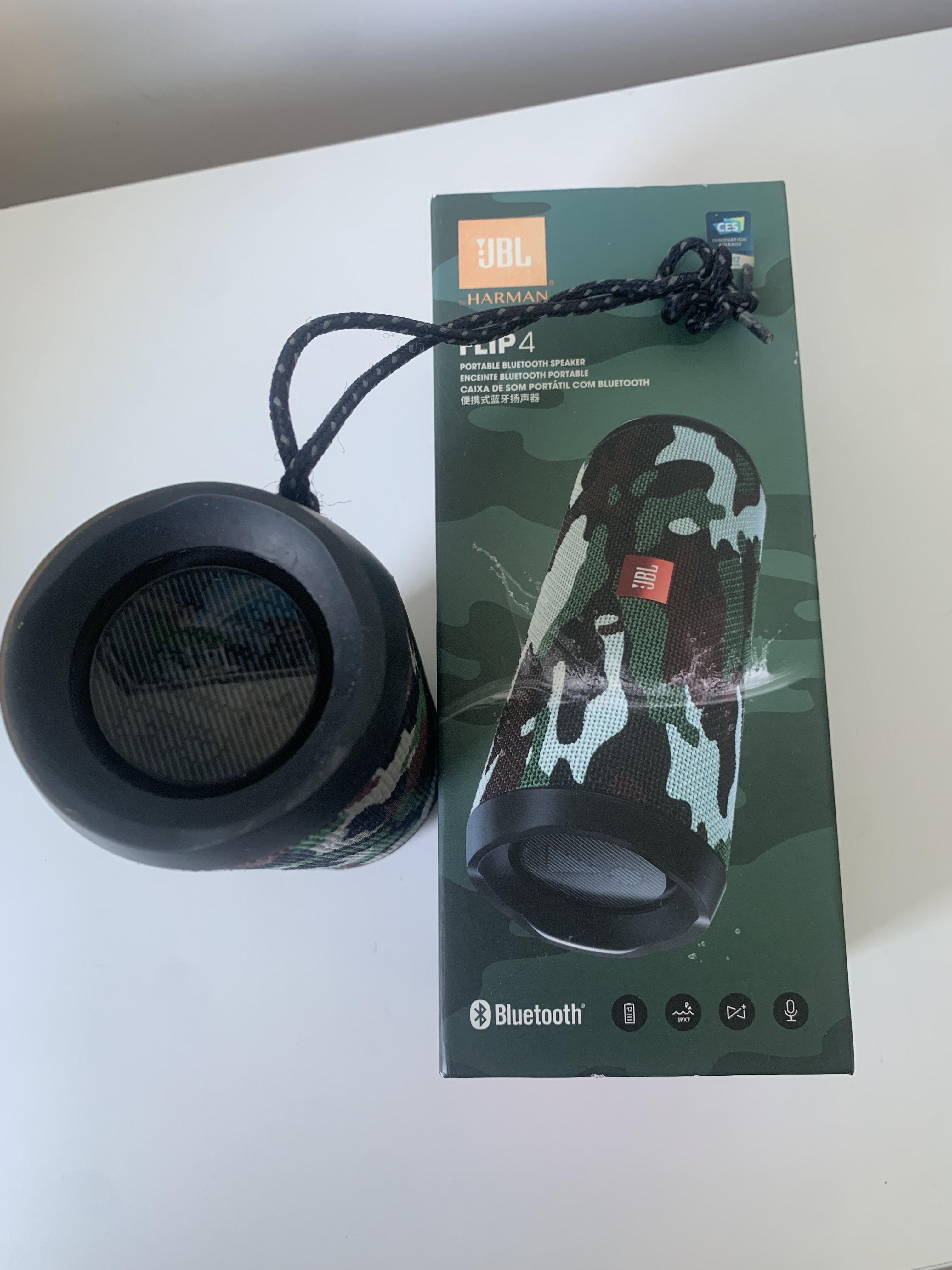 JBL flip 4