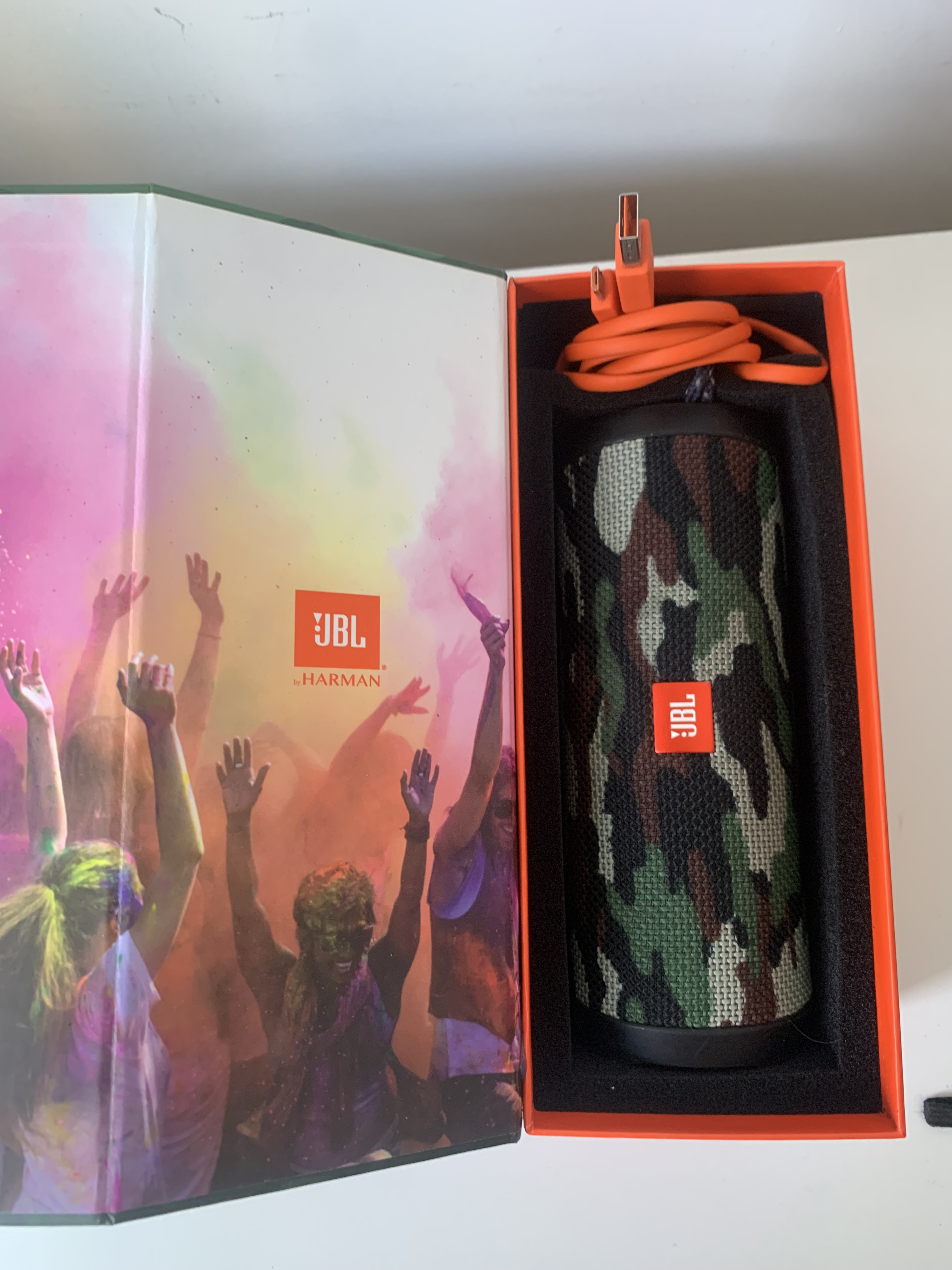 JBL flip 4 - Photo 1