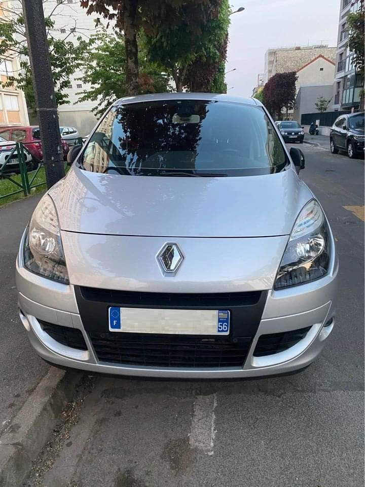 Voiture RENAULT SCENIC 1,5 DCI 110CH FAP 15TH GRIS BM- .. - Miniature 3