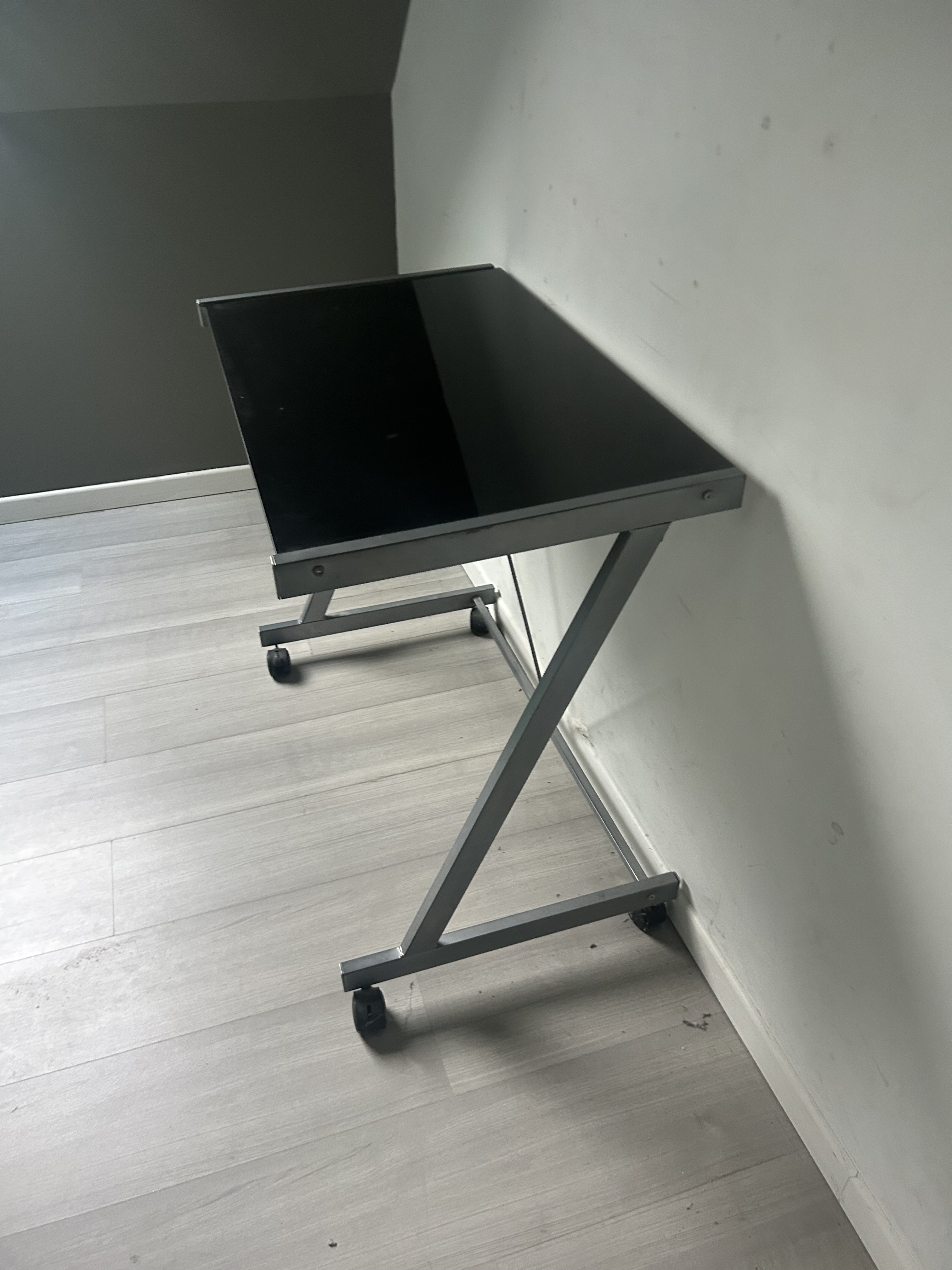 Bureau en vert - Miniature 3