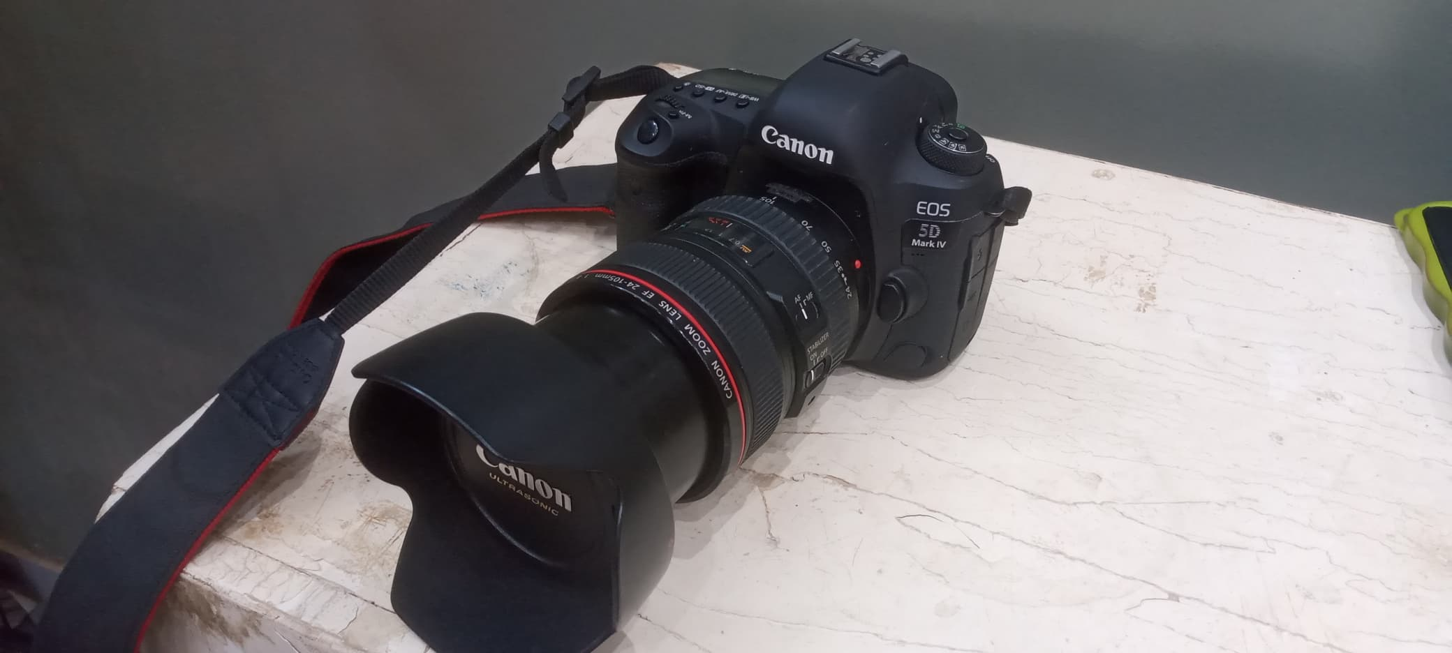 Appareil photo reflex Canon EOS 5D à vendre - Miniature 2