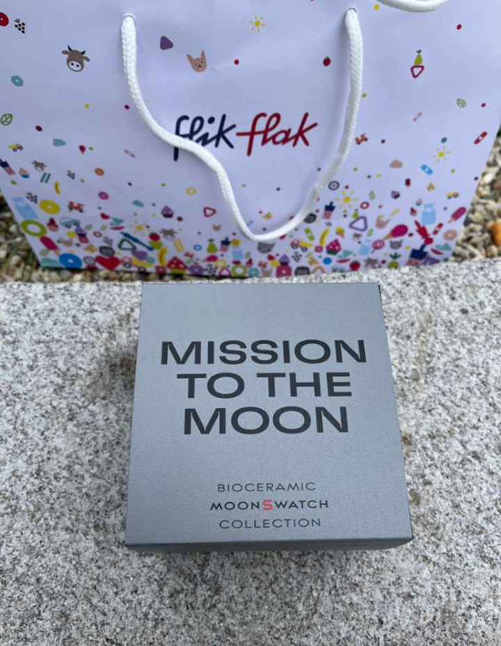 Omega Swatch mission to the moon