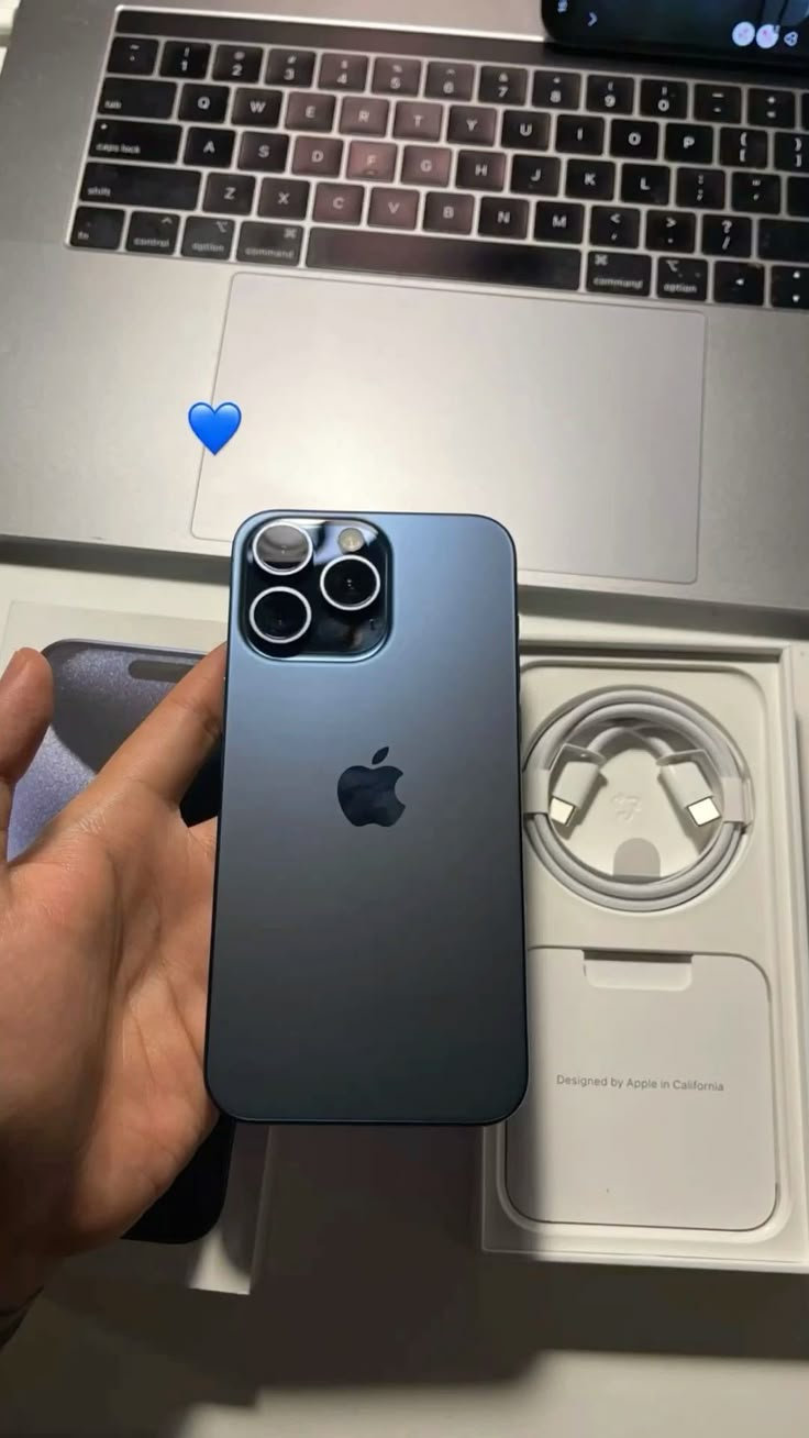 Vente iPhone 15 Pro flambant neuf