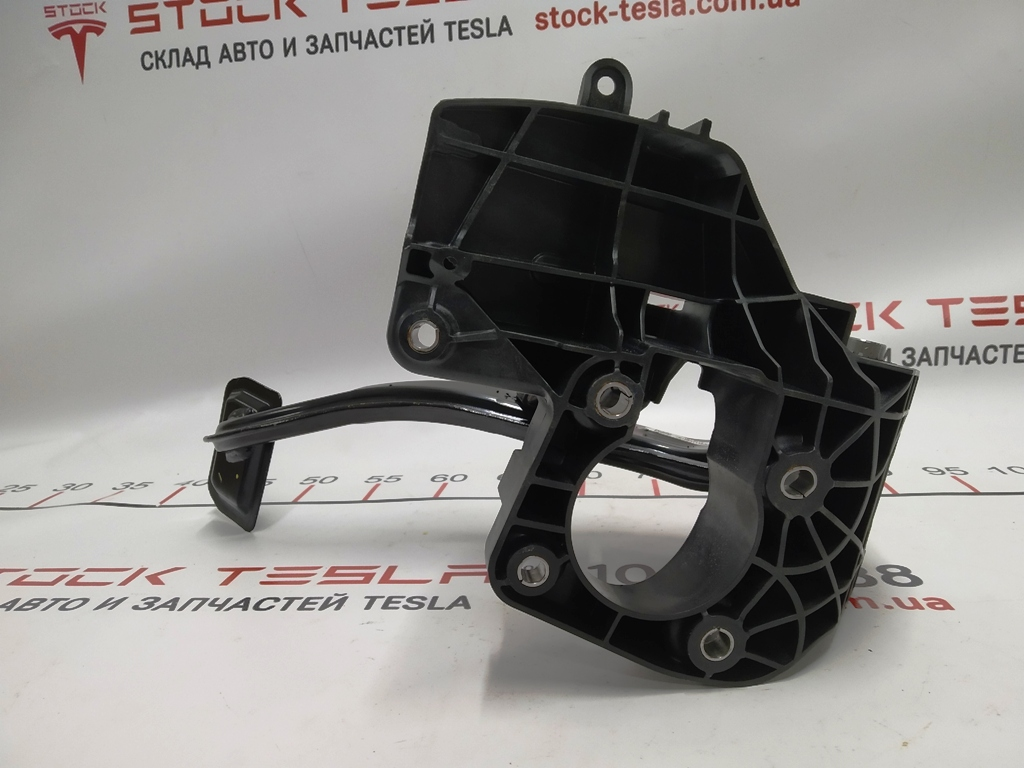 Pédale de frein BASE Tesla 1044691-00-D