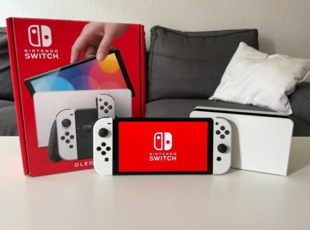 Nintendo Switch Older - Miniature 8