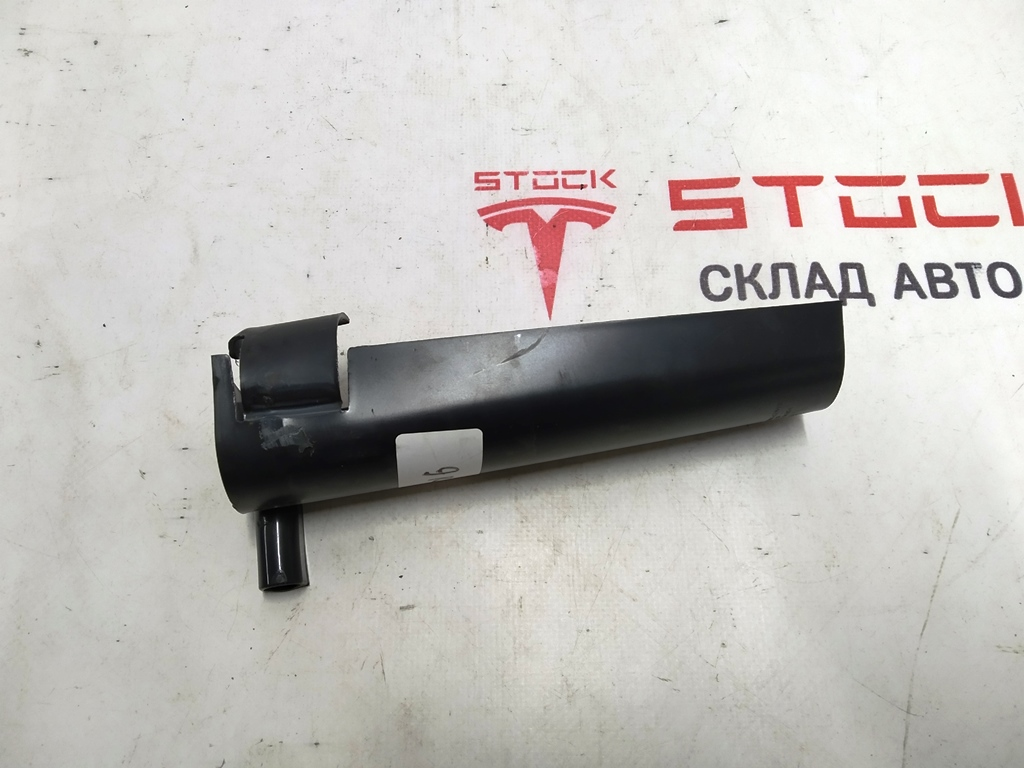 Montant C gauche et montant B droit Tesla 1035372-00-D