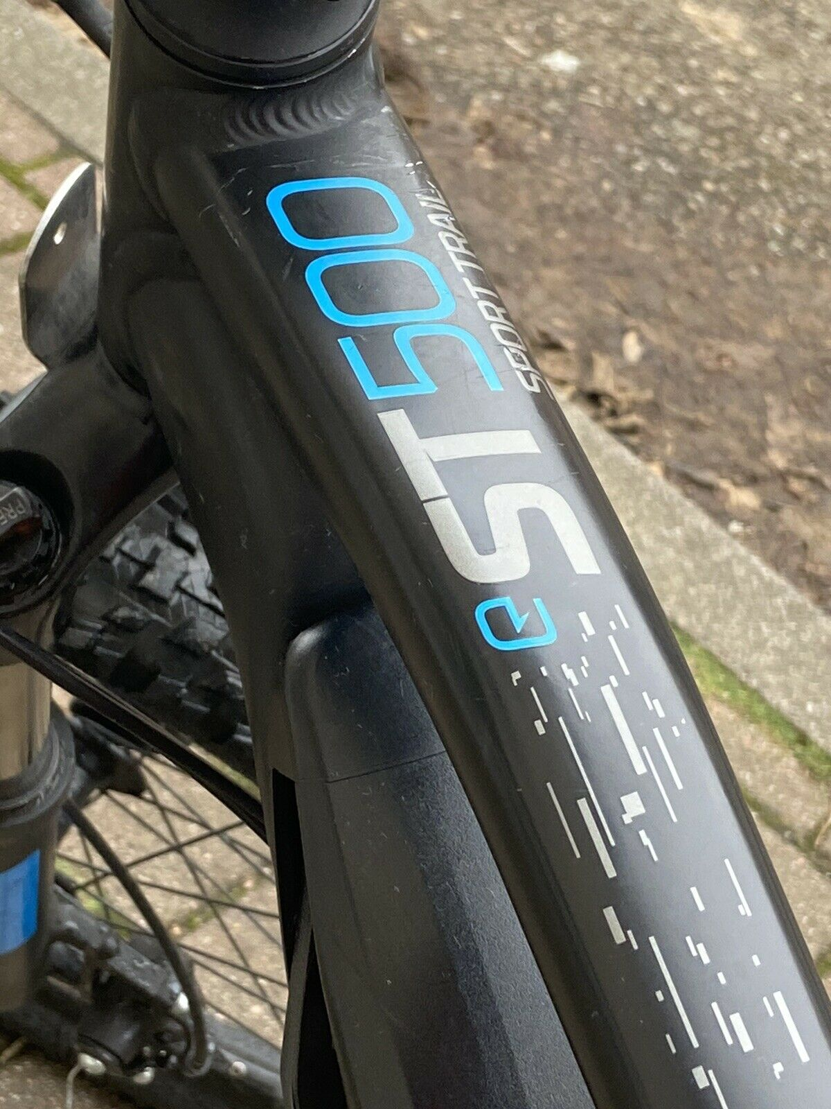 VÉLO VTT ÉLECTRIQUE