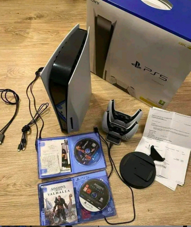 Ps5 avec deux manette