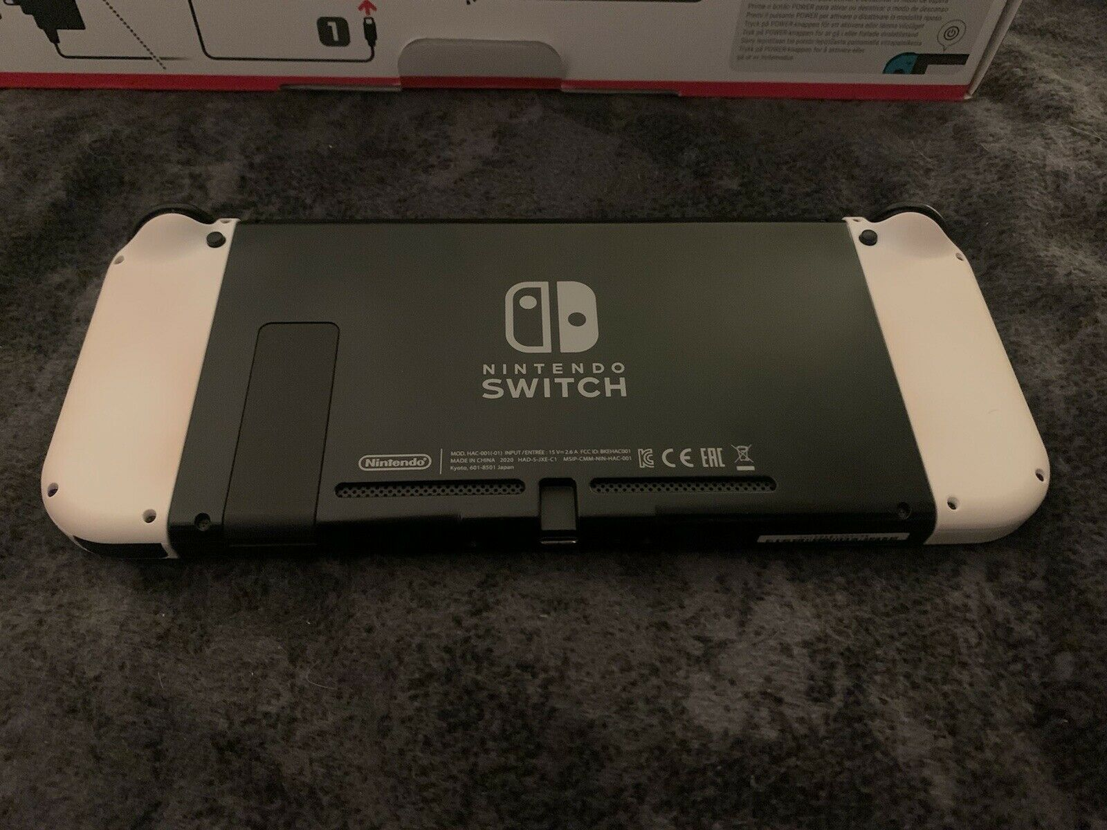 Console Nintendo Switch avec Joy-Con - Rouge fluo/Bleu fluo/Gris - Miniature 6