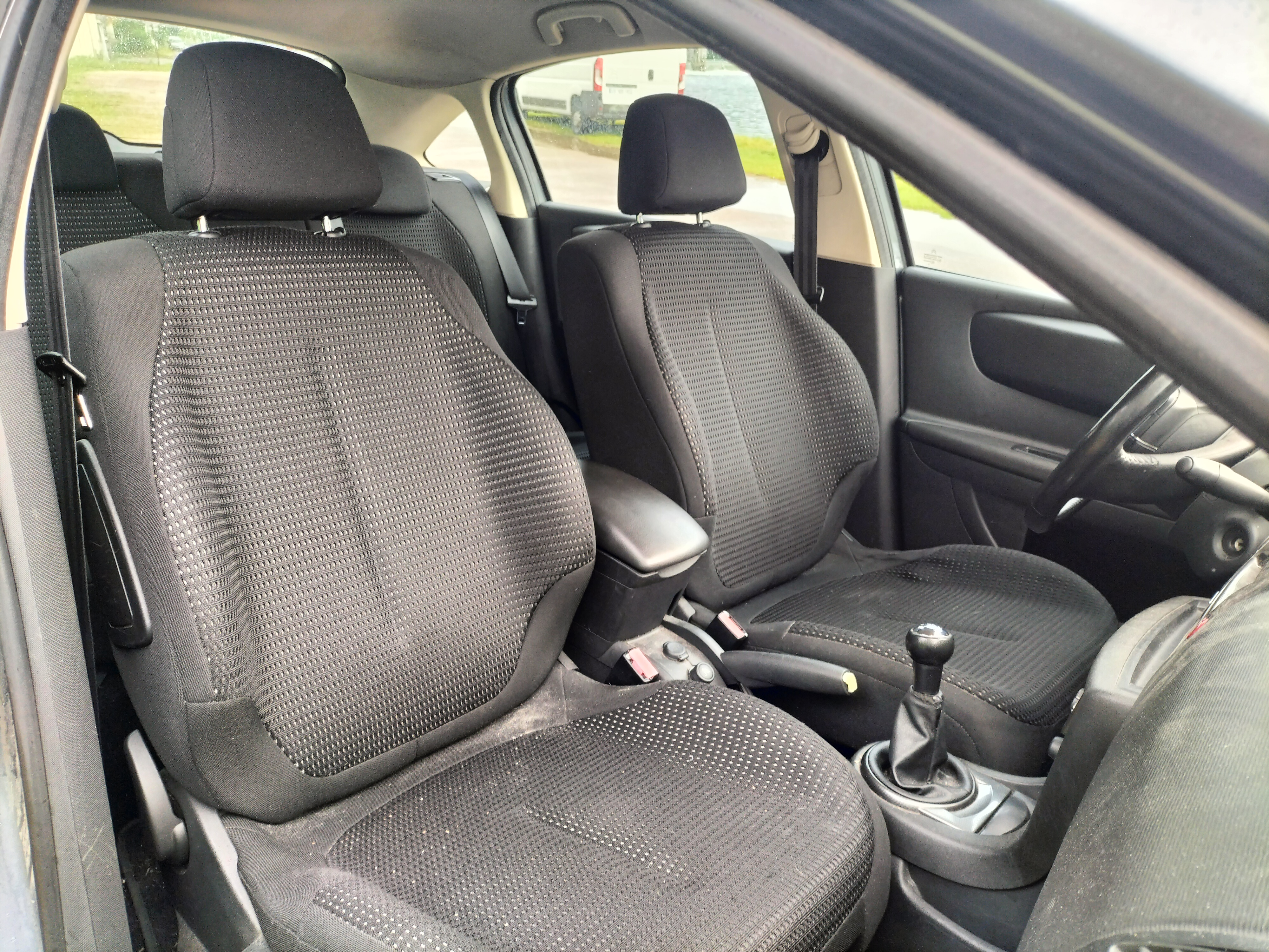 Citroën C4 1.6 HDi 92 très bonne état 249000klm