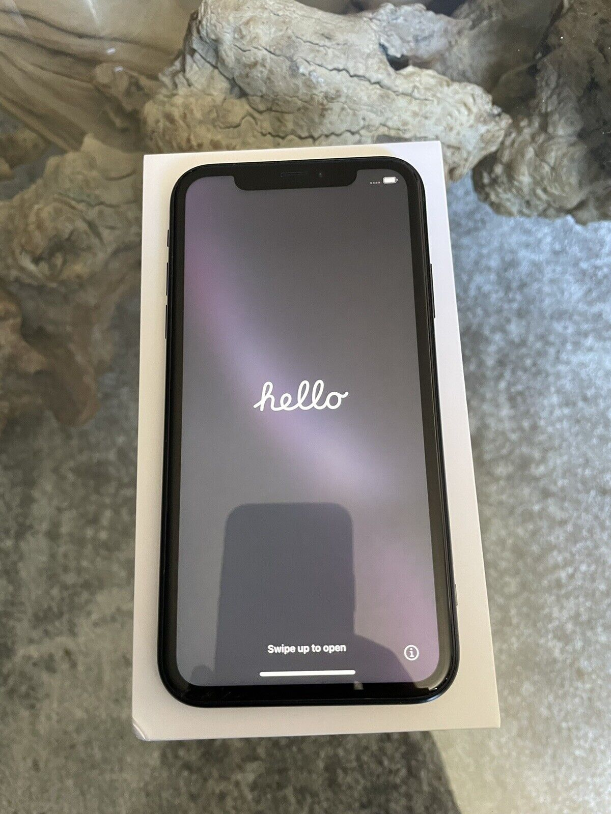 Apple iPhone XR - 64GB - Black (Unlocked) - Miniature 2