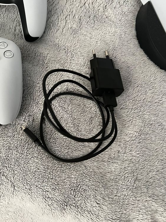 Playstation 5 plus jeux et accessoires - Miniature 3