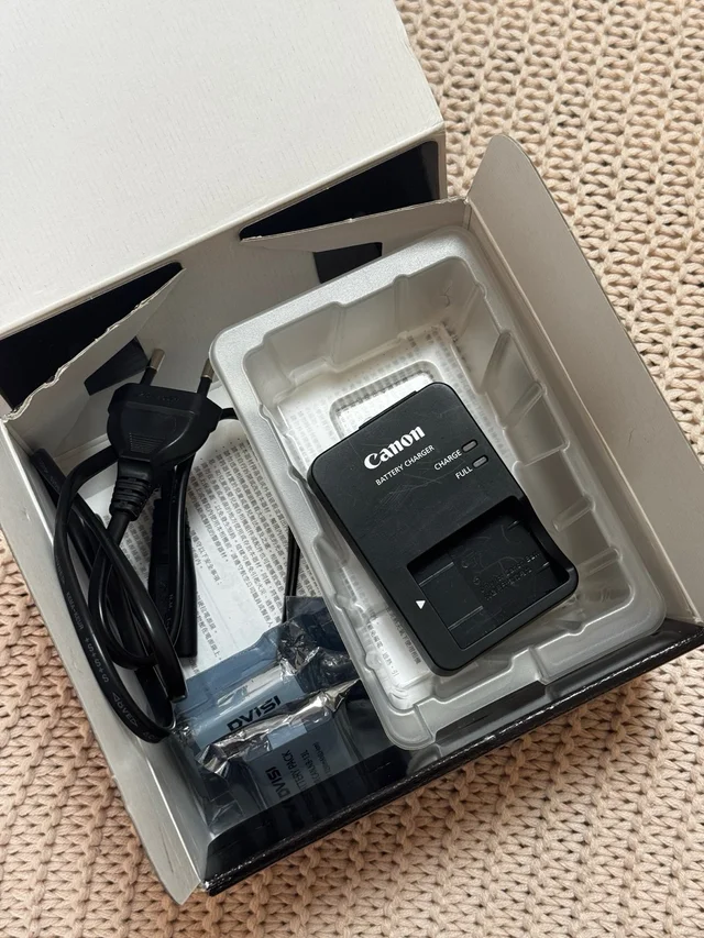 Appareil Photo Canon PowerShot G7X Mark II en vente - Miniature 2