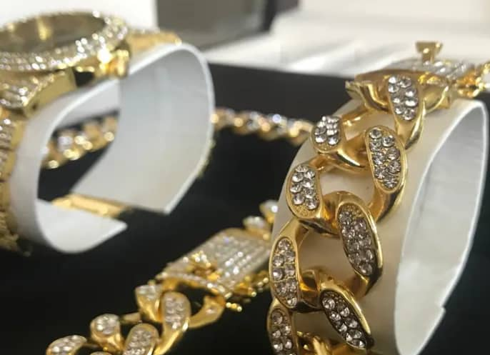 BIJOUX DE LUXE ...
