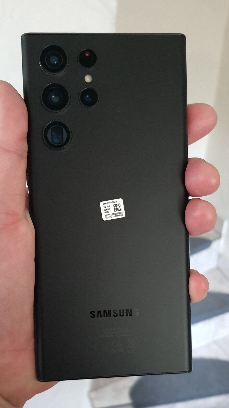 Samsung Galaxy S22 Ultra SM-S908B/DS - 128 Go - Noir