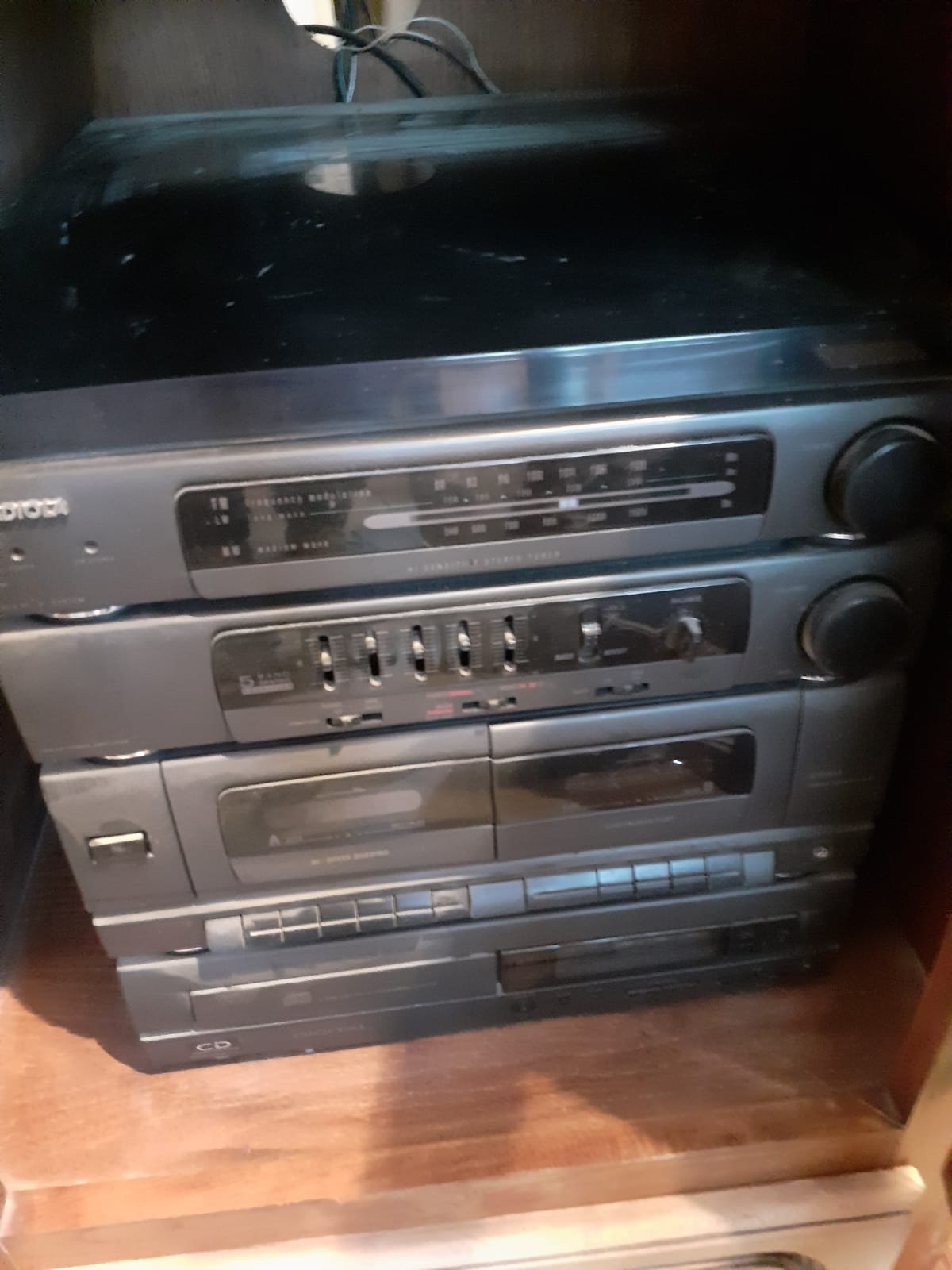 Chaîne Hi-Fi avec platine disques RADIOLA,