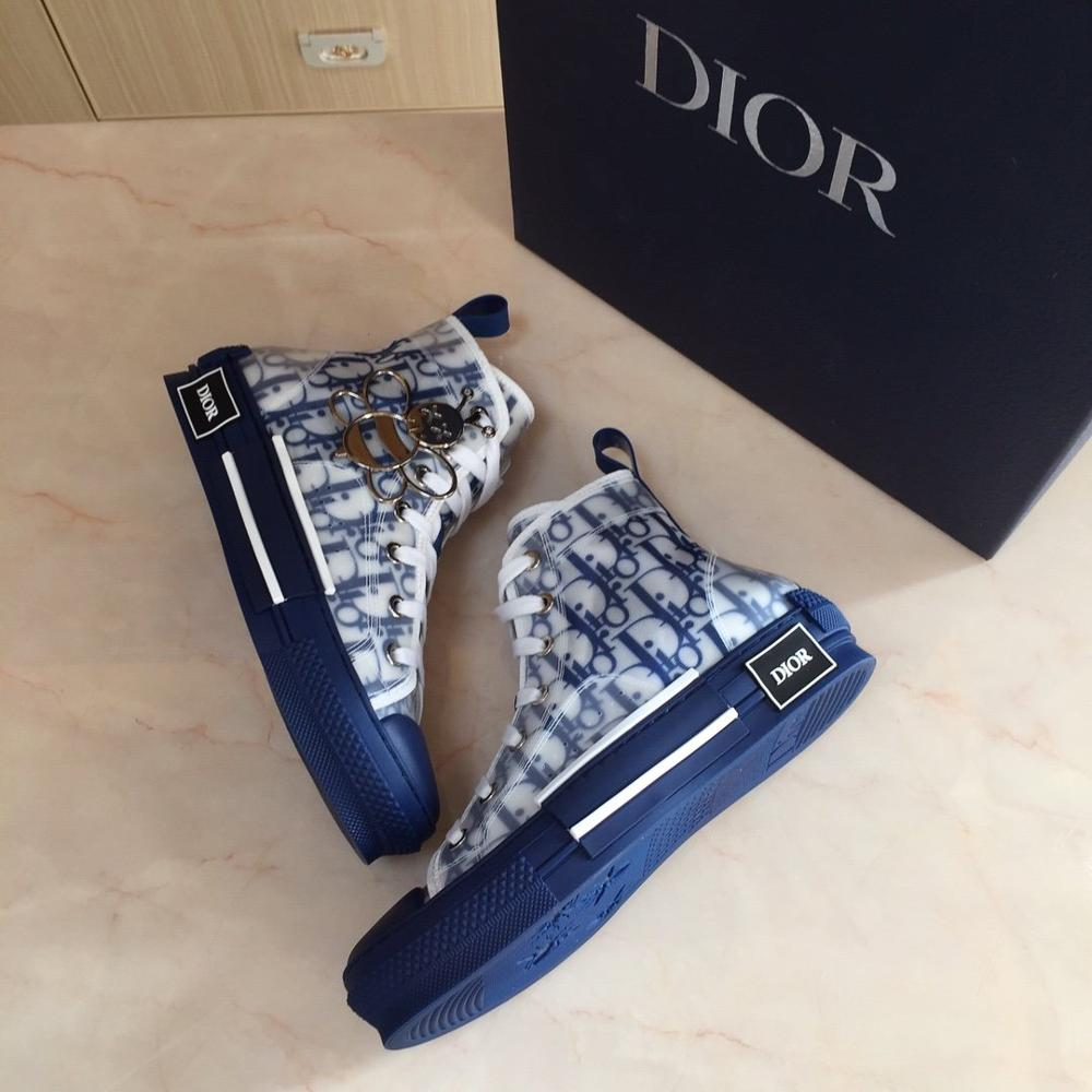 A vendre chaussures Dior
