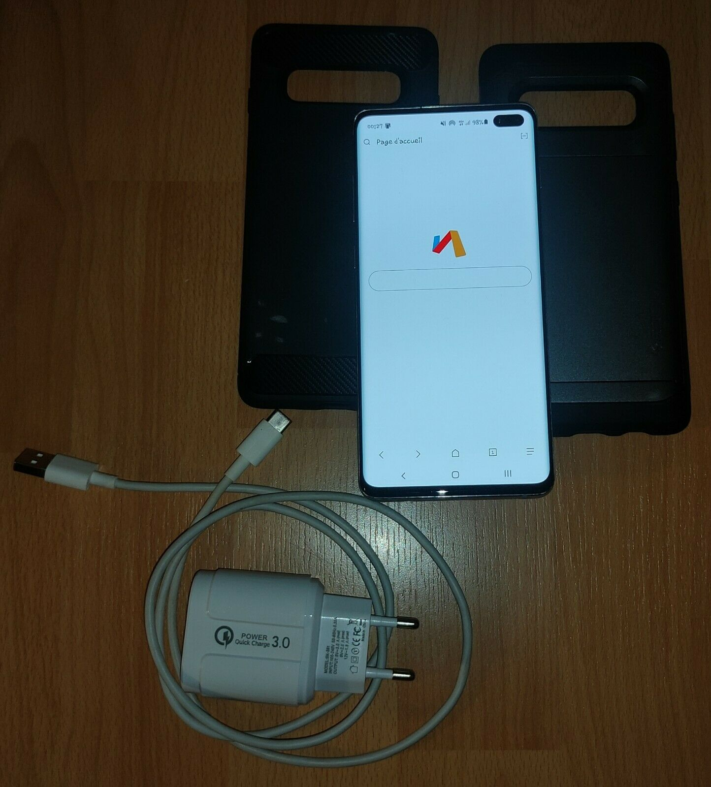 SAMSUNG GALAXY S10 PLUS DUAL Sim 128 GO BLANC [OCCASION], bon état, accessoires - Miniature 4