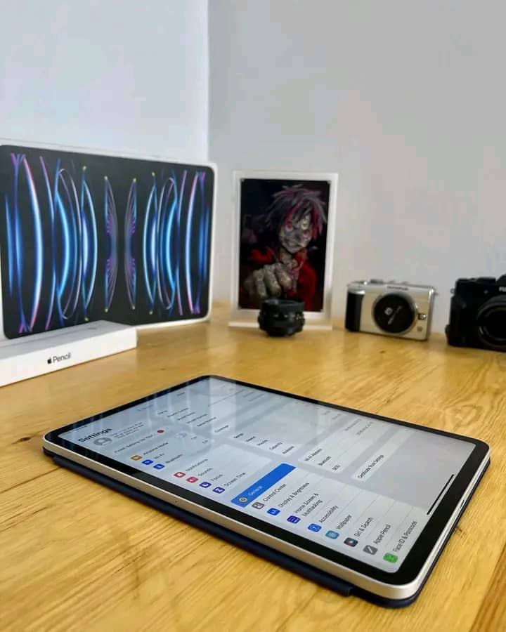 iPad 11 pro Neu mit Zubehör
