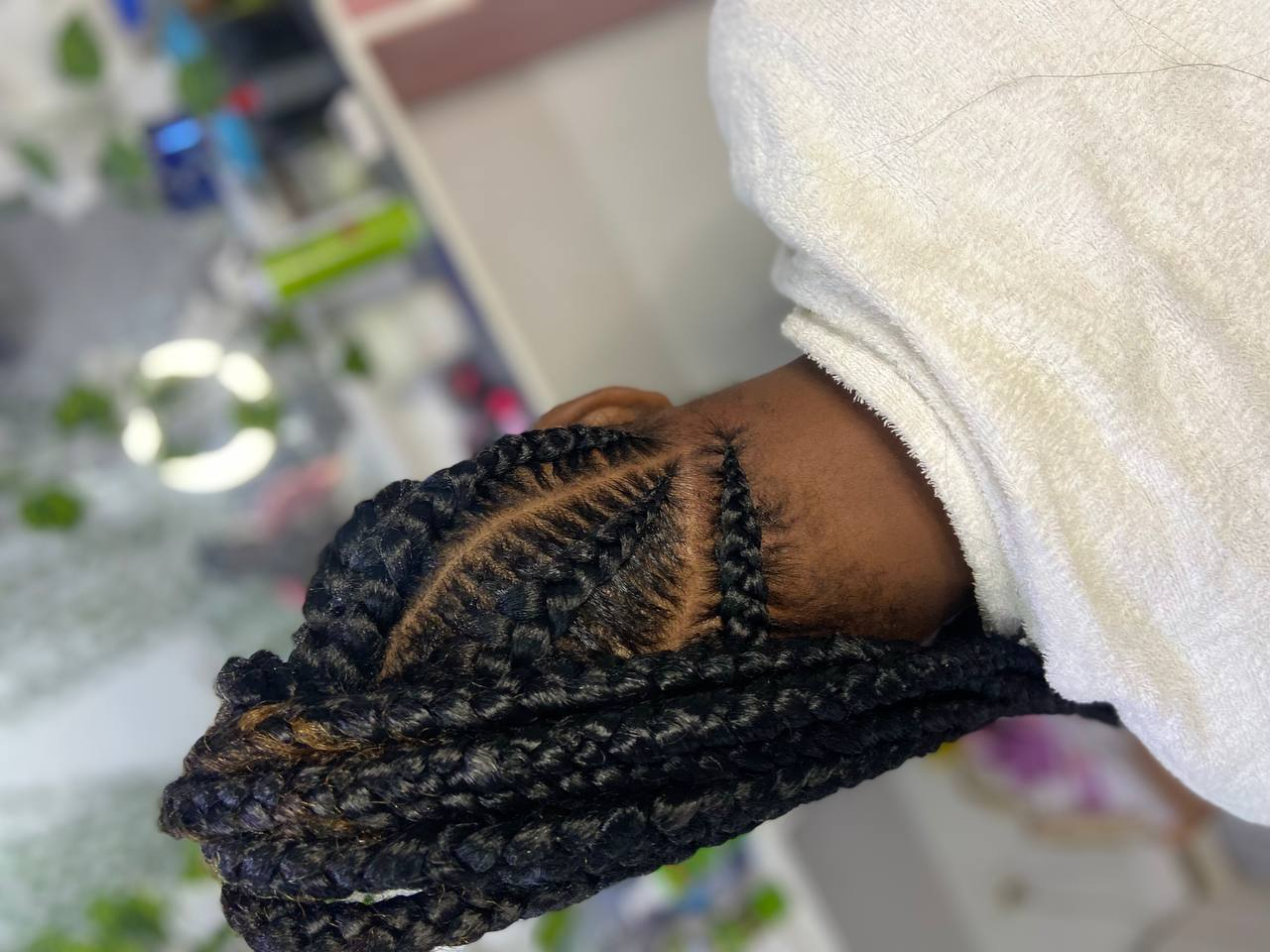Coiffeuse : prenez rendez-vous pour vous faire belles