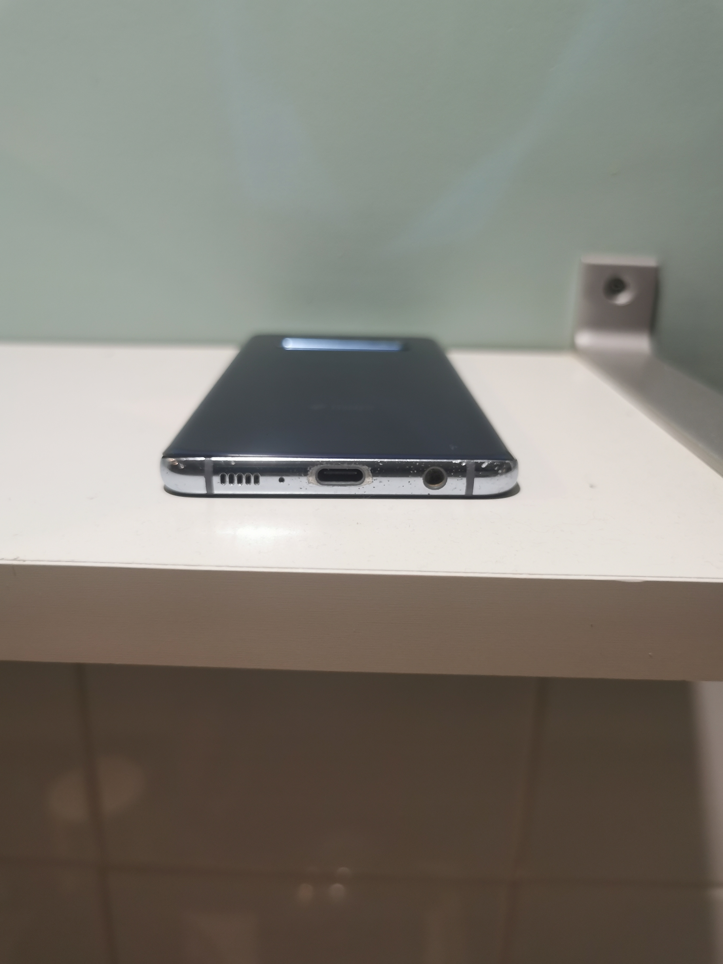 Samsung S10 en excellent état - Miniature 4