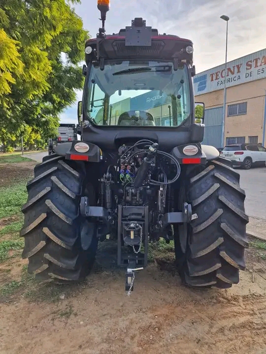 tracteur CASE IH MAGNUM .