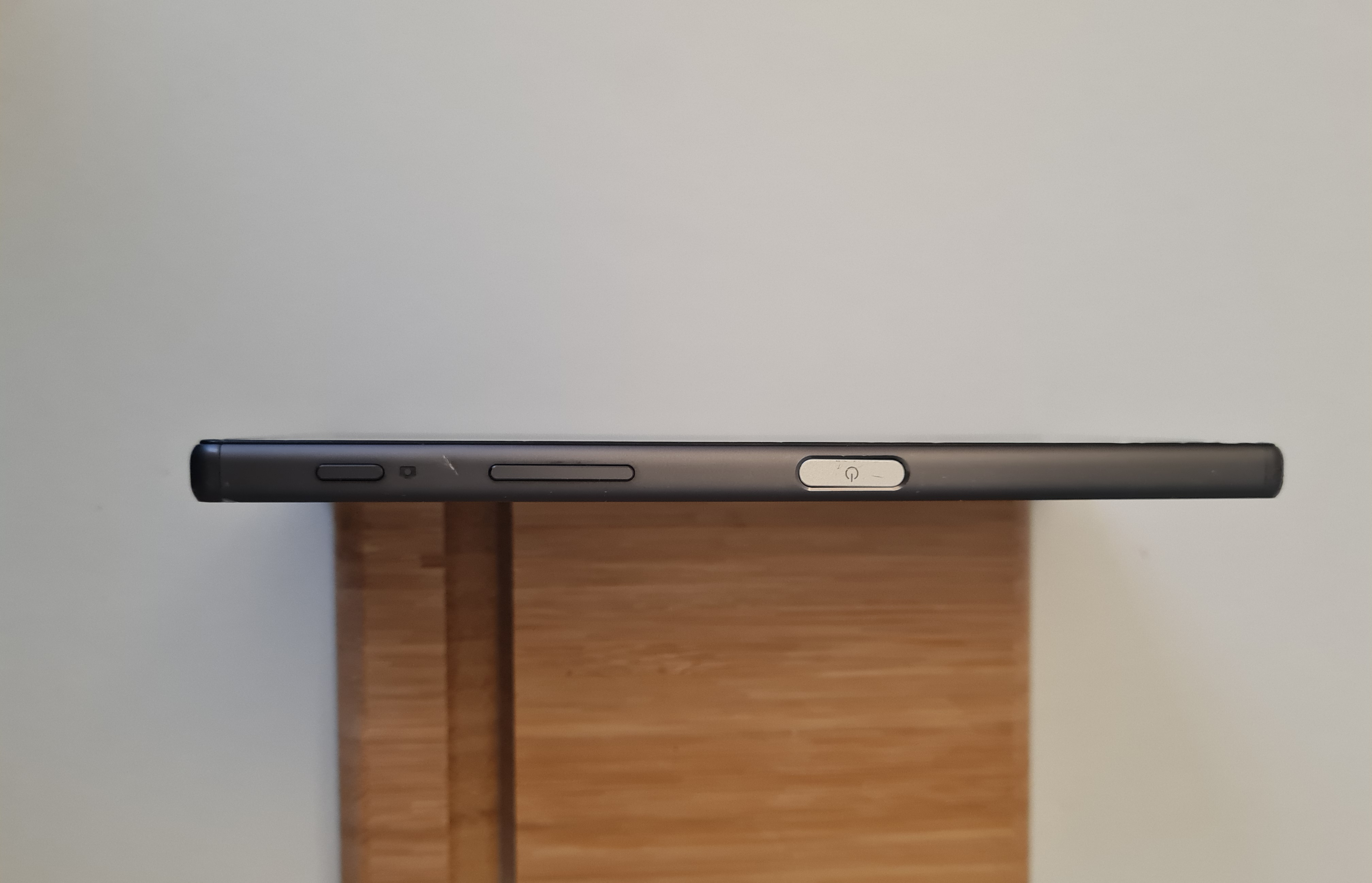 Sony Xperia E6653 32 Go - Miniature 4