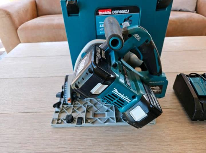Vente de Makita pas neuf mais jamais utilisé - Miniature 3
