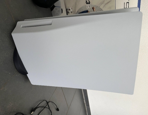 PlayStation 5 version 2023 - Miniature 6