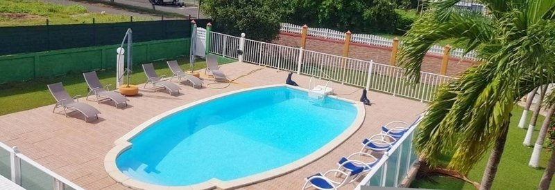 Belle maison avec piscine terrain de 1783m2