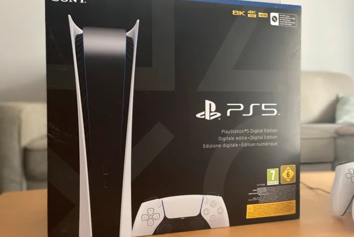 PlayStation 5 - Miniature 3
