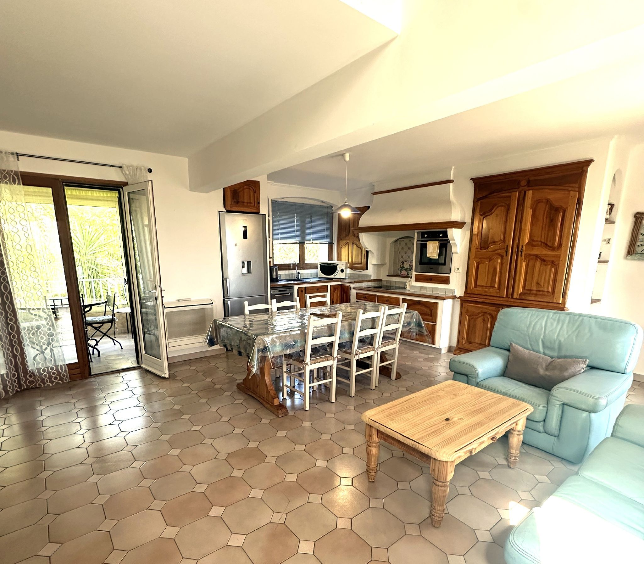 Appartement de type T4 en duplex sur une propriété privée L33 - Miniature 7