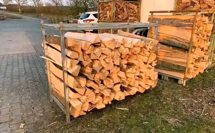 Bois de chauffage daté de 2 ans ,bien sec et durent