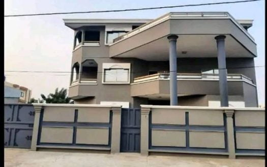 Une maison à vendre
