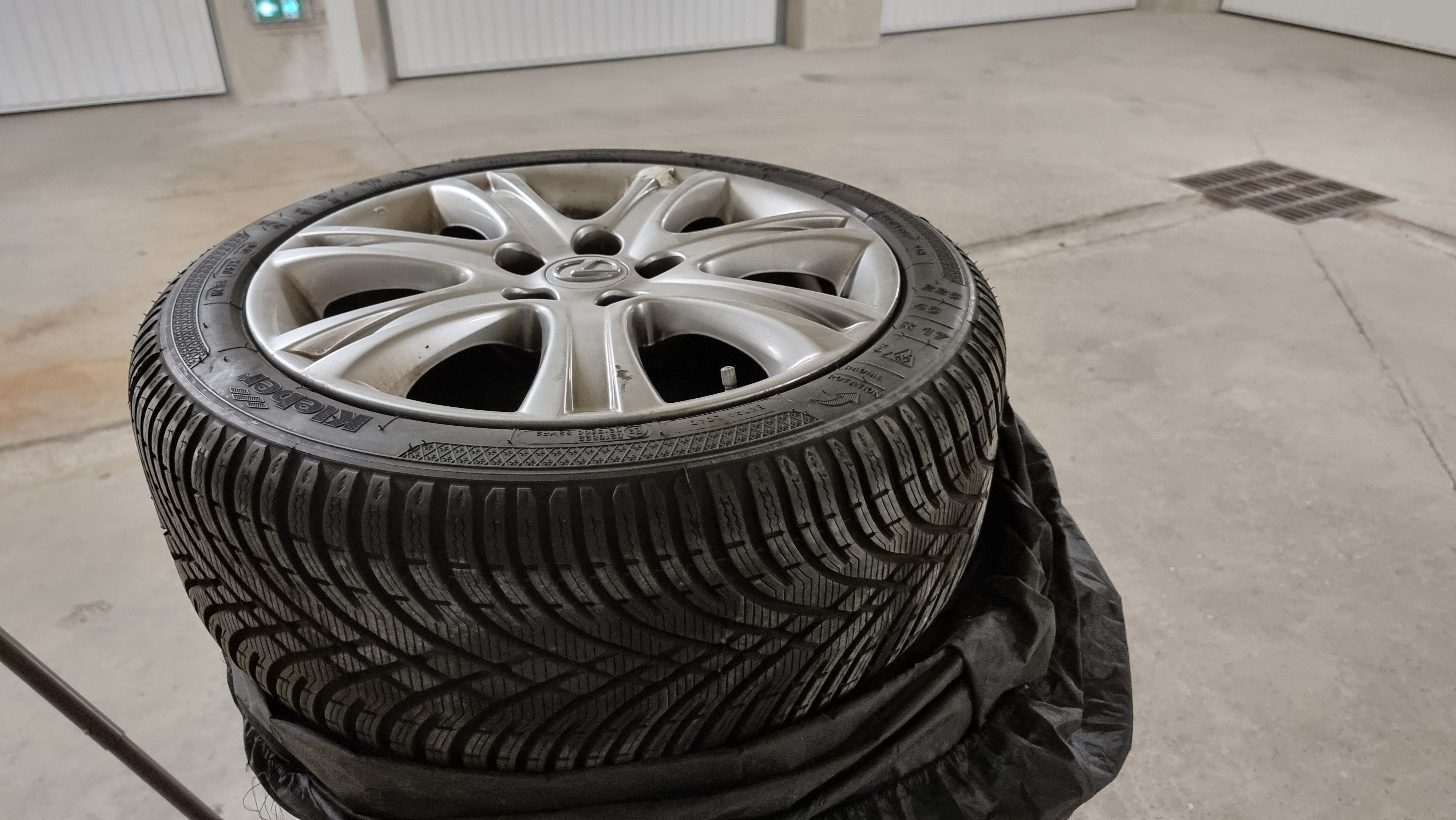 ROUES D'HIVER POUR LEXUS