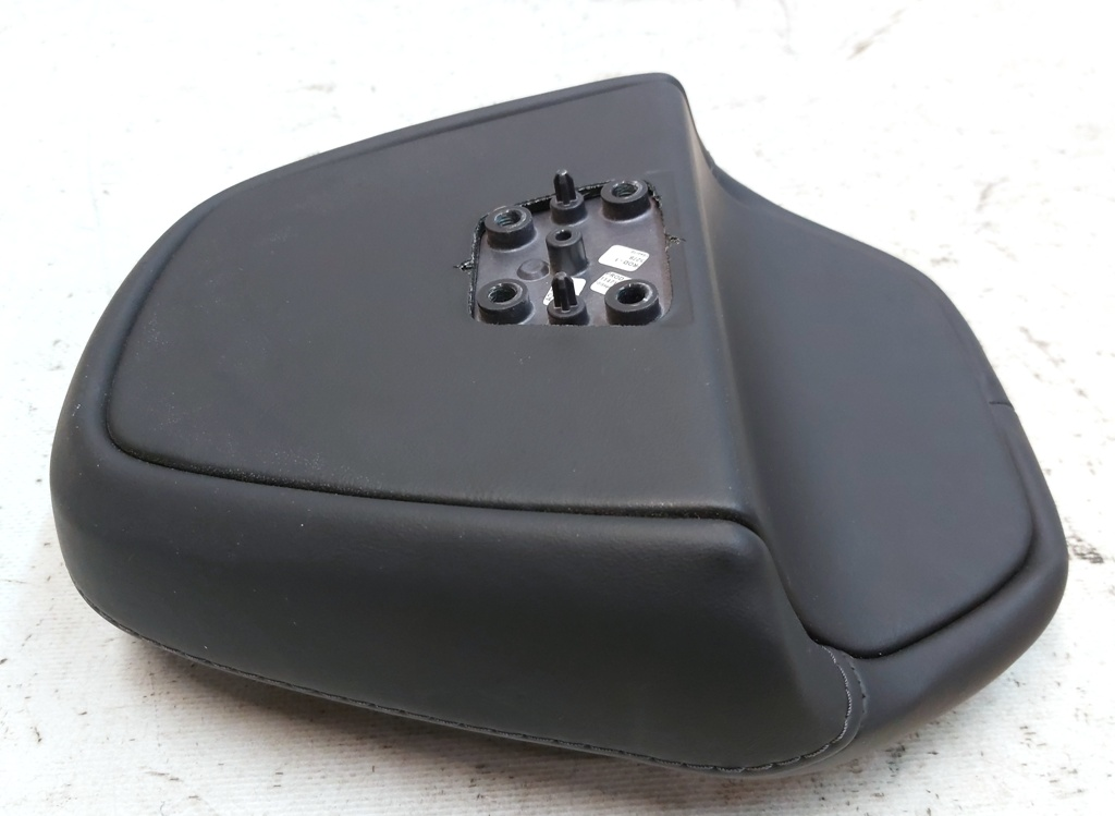 Appui-tête siège passager conducteur PUR NOIR Tesla 1065501-06-D