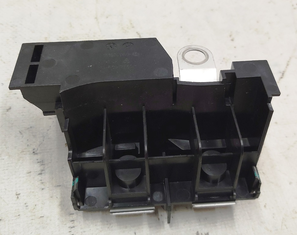 Connecteur basse tension batterie principale Tesla modèle 3
1112006-00-B
