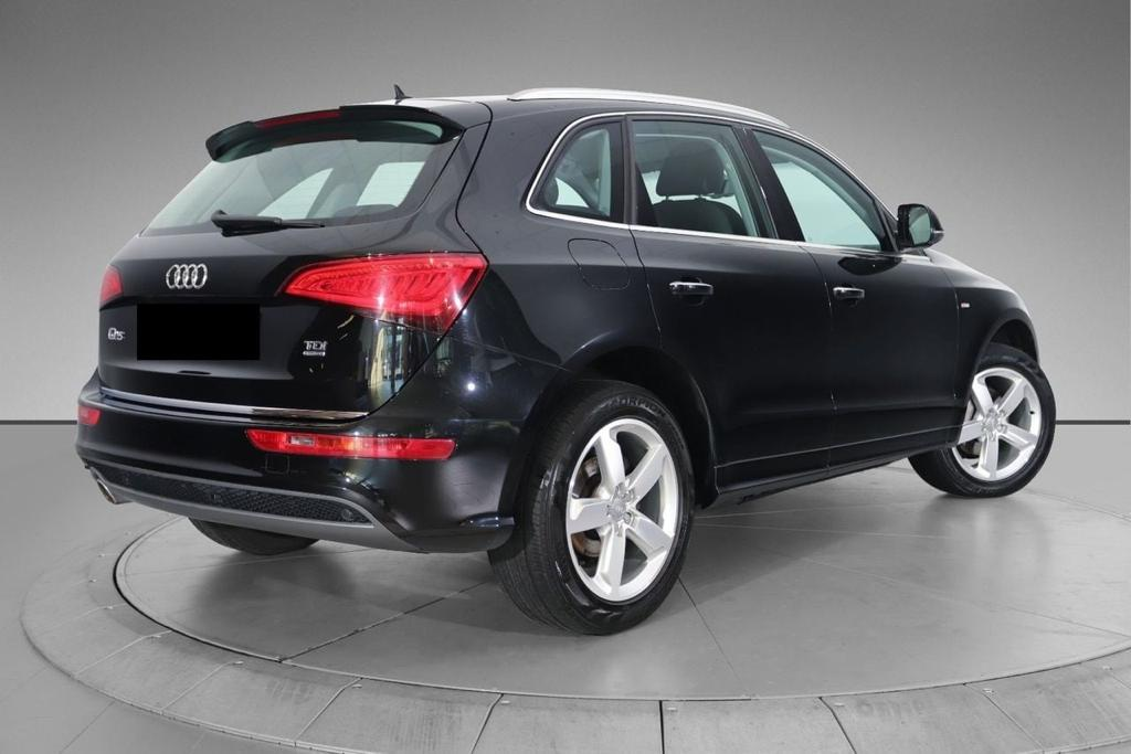Audi Q5 TD 2,0 Quattro S-Line